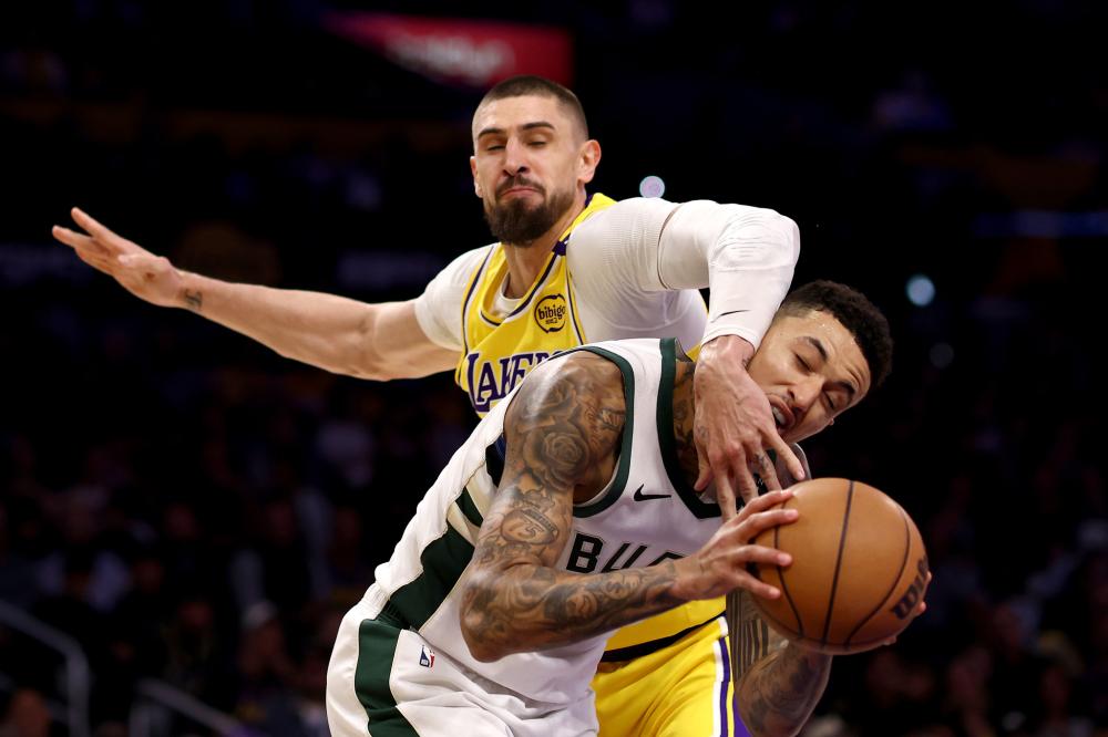 最终她以 最终她以