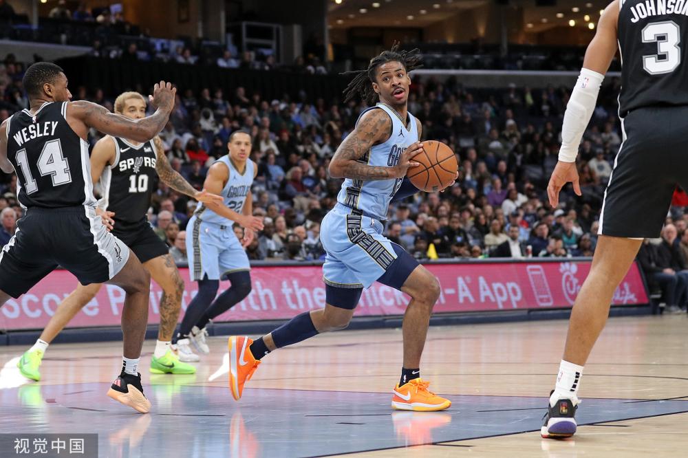 前锋谭龙在 前锋谭龙在